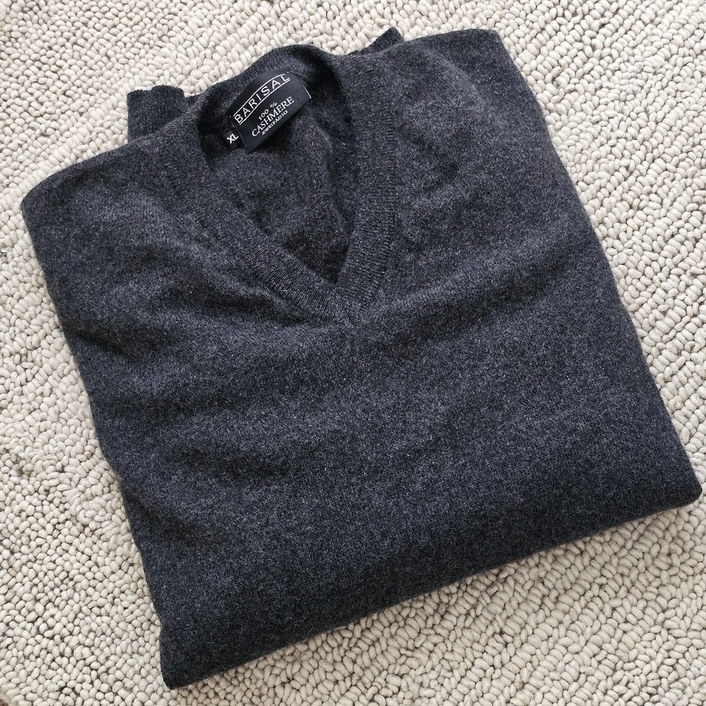 Vintage Barisal 100% Cashmere Charcoal Grey V-neck Sweater XL